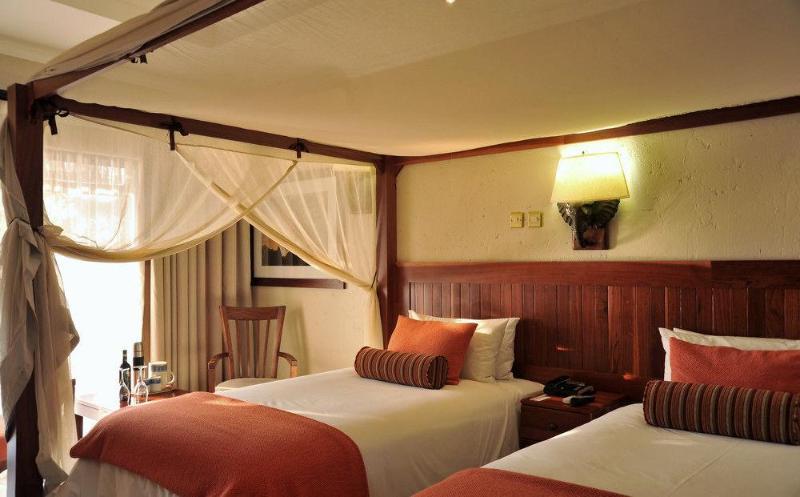 Cresta Mowana Safari Lodge Касане Екстер'єр фото