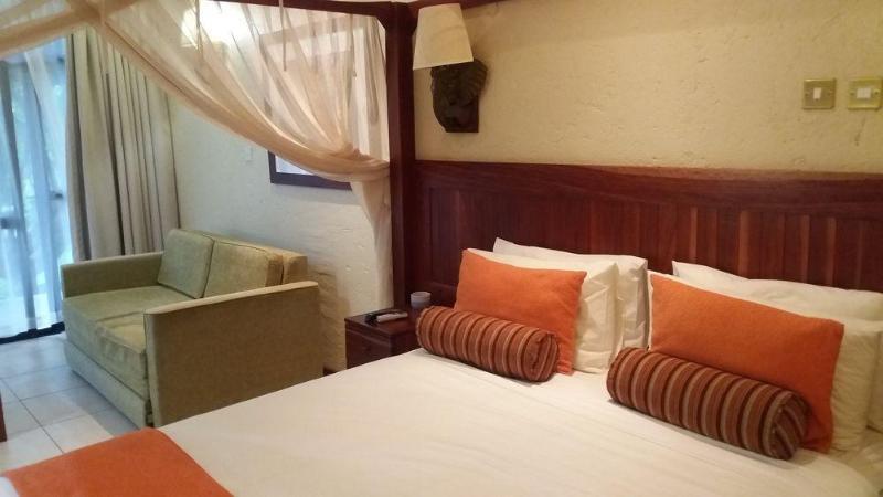 Cresta Mowana Safari Lodge Касане Екстер'єр фото