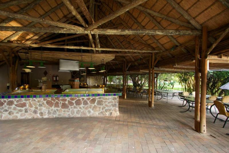 Cresta Mowana Safari Lodge Касане Екстер'єр фото